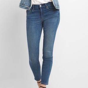 GAP - 1969 True Skinny Mid Rise Jeans - 28L